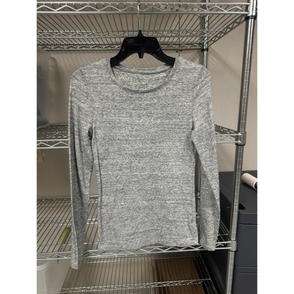 A new day grey sweater / long sleeve shirt womens small‎ comfy